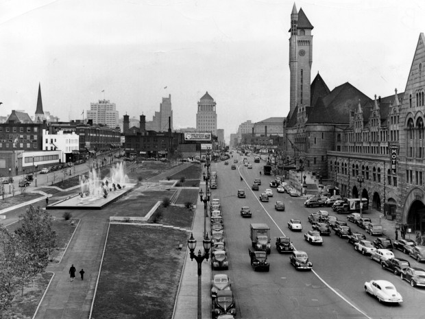 Look Back: Aloe Plaza, 1939